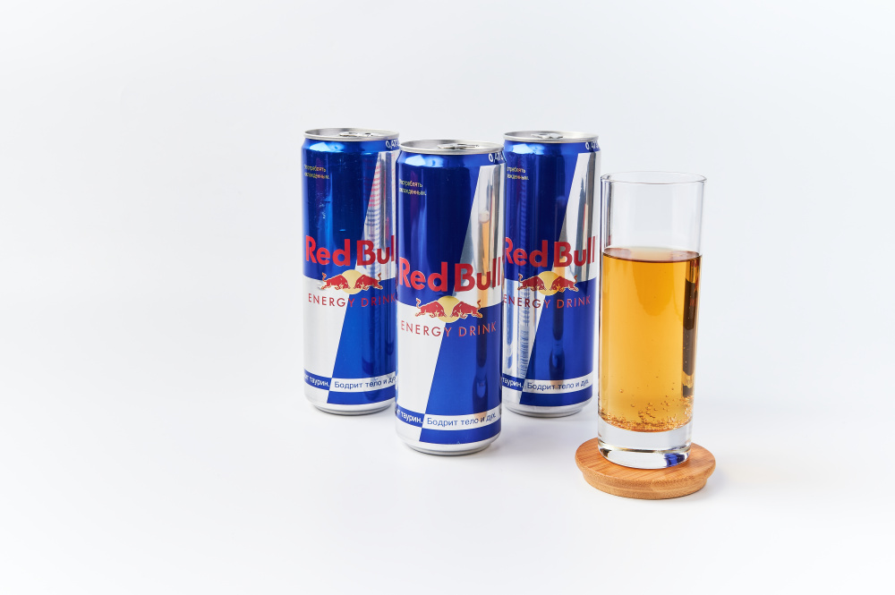 Энергетический напиток Red Bull 0,470 л.