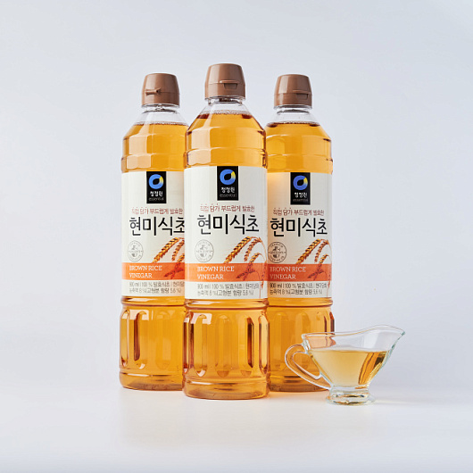 Фото Уксус из коричневого риса Daesang 900 мл.