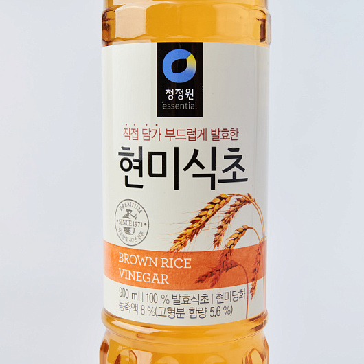 Фото Уксус из коричневого риса Daesang 900 мл.