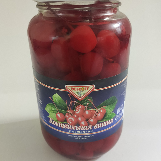 Фото Вишня коктейльная красная с веточкой "Делькофф" (0,680кг/1,085кг/720мл) кор.12шт